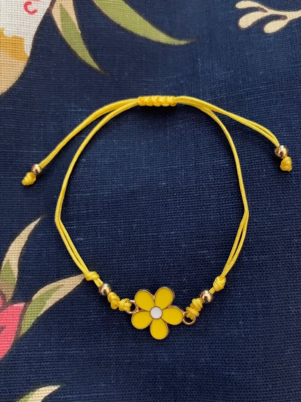 Flower bracelet